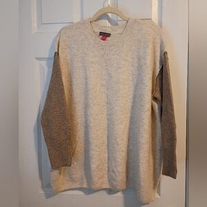 Vince Camuto Women's Cream and Brown Colorblock Crewneck Sweater